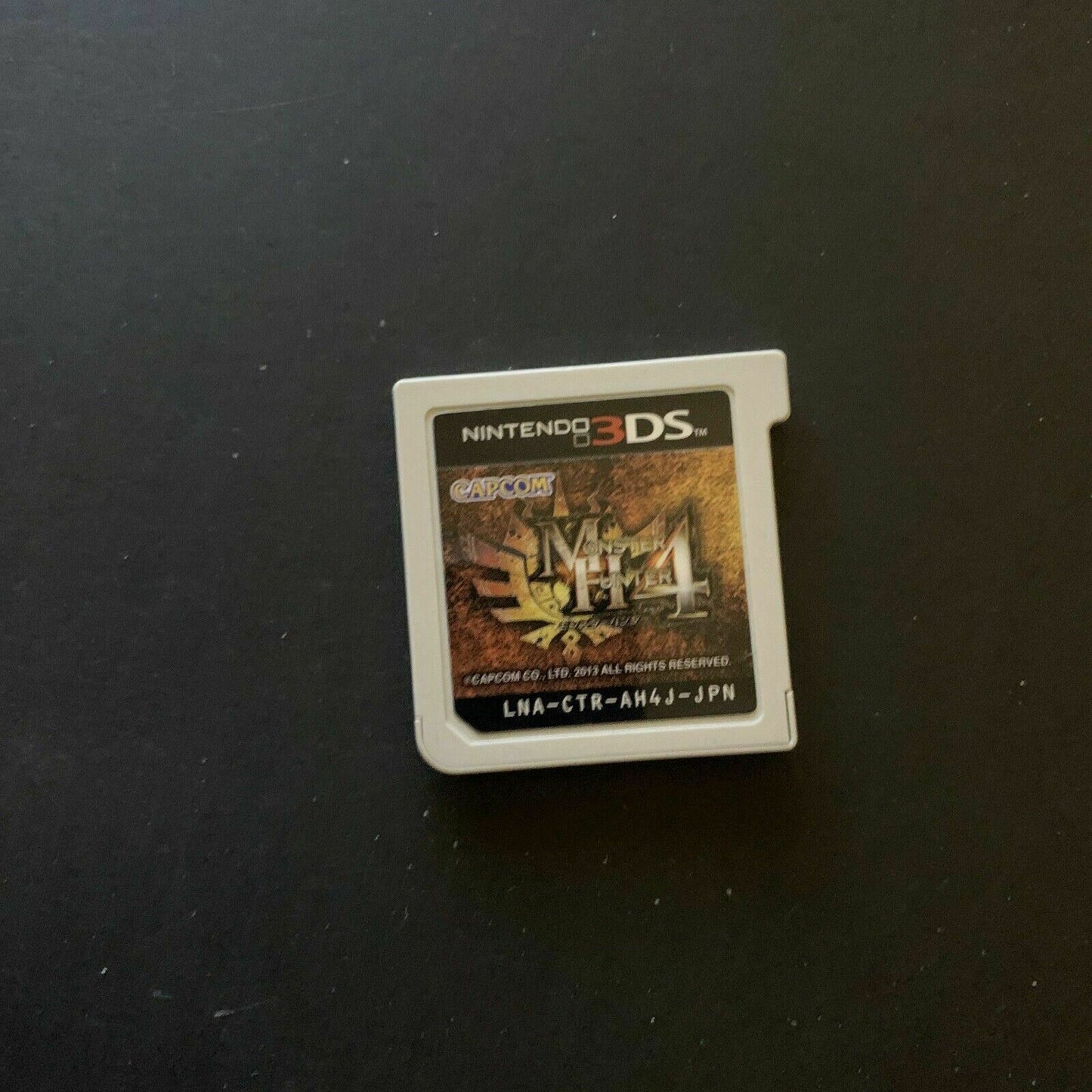 Monster Hunter 4 Nintendo 3DS Game Japan 2013 with Manual *Japanese Version*