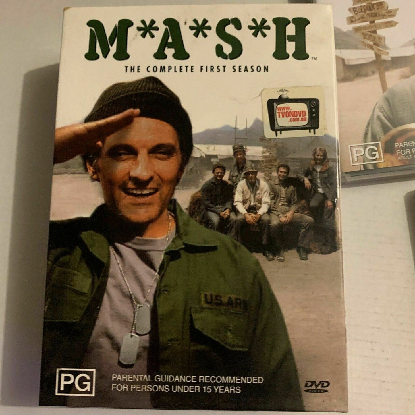 MASH : Season 1 (DVD, 1972, 3-Disc Set) Alan Alda, Loretta Swit. Region 4,2
