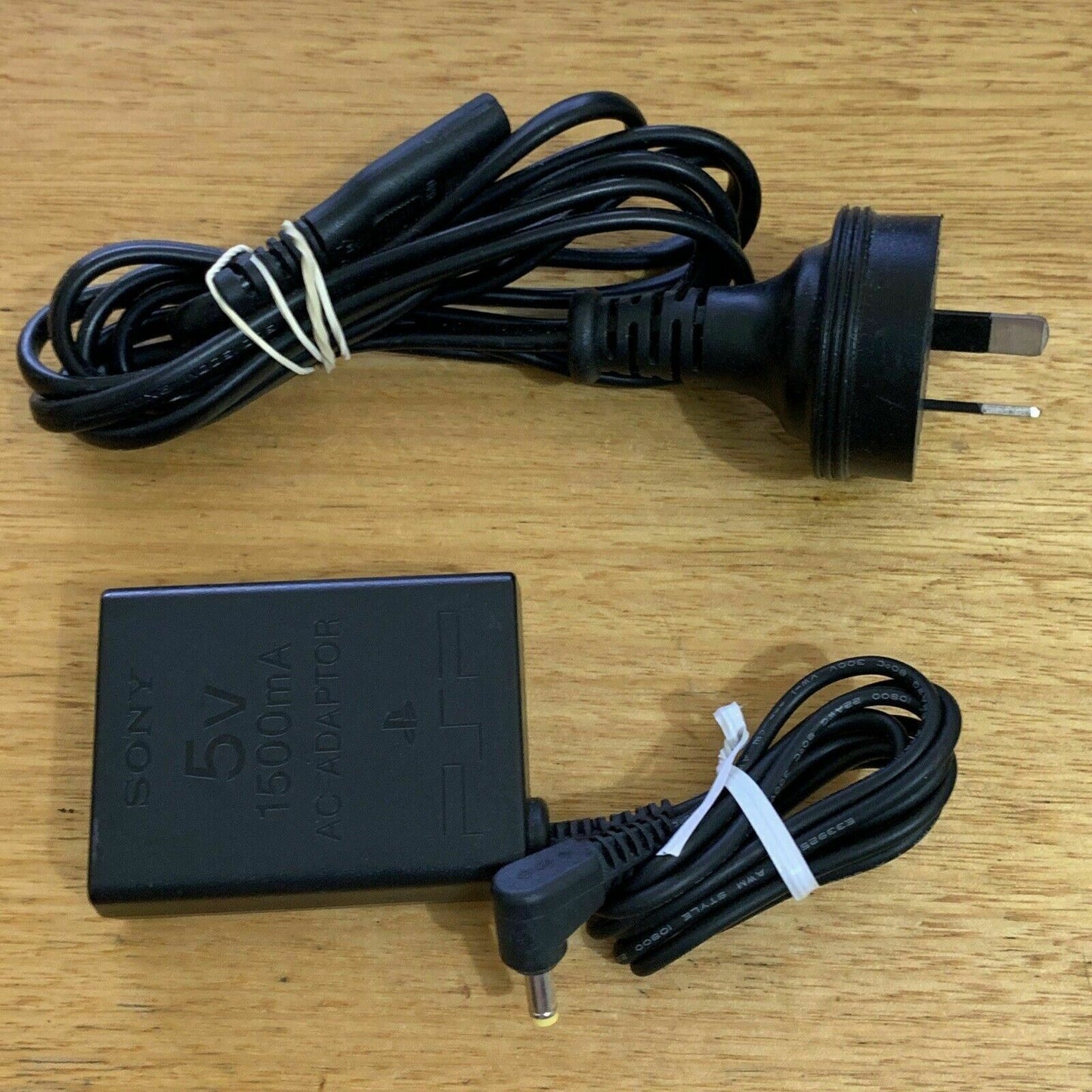 Genuine Sony PSP-380 AC Adaptor 100-240V 5v 1500mA For PSP