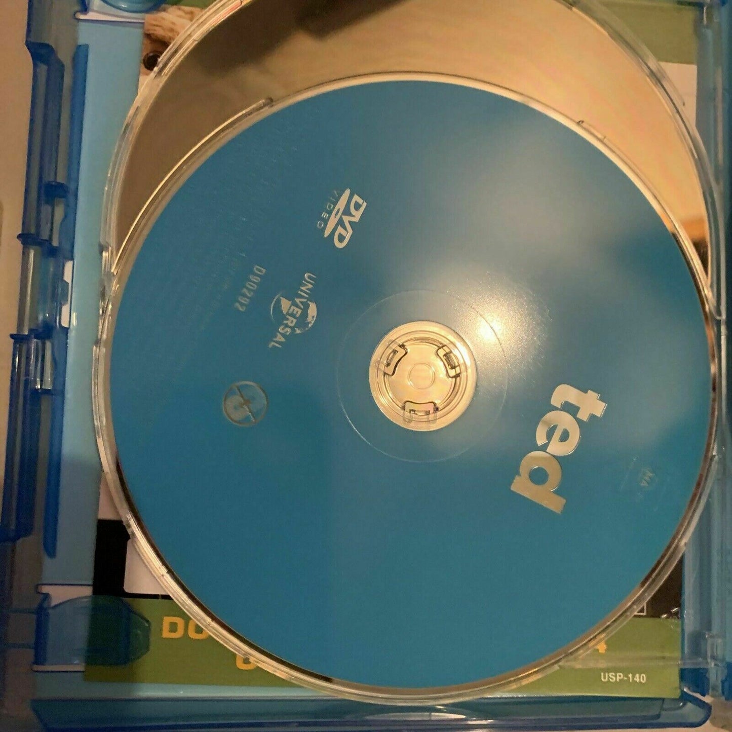 Ted - Extended Edition (Blu-ray, 2012, 3-Disc Set) Region B