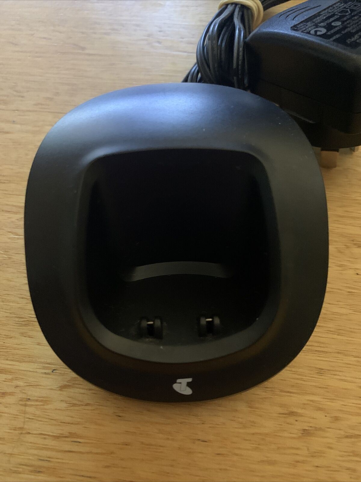 Genuine Telstra 1300 Extension Charger Dock & AC Adaptor