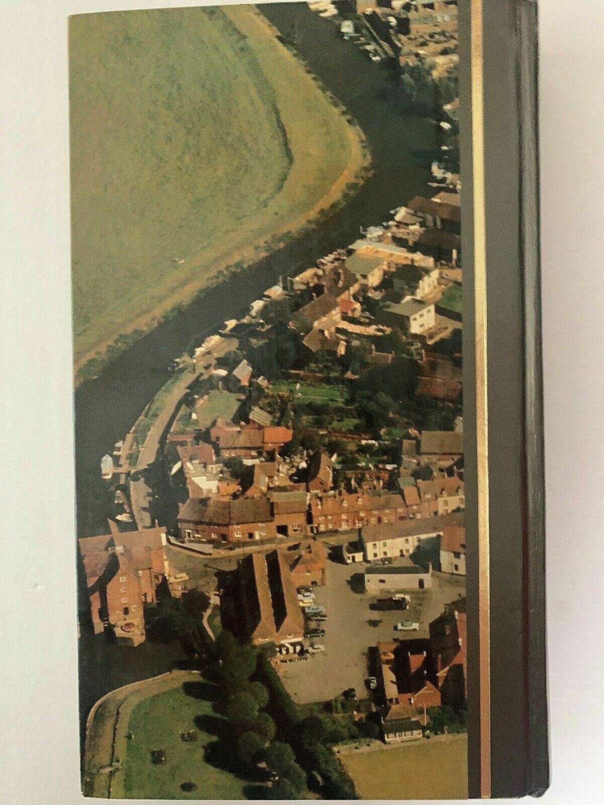 AA Book of British Towns First Edition 1979 by Drive Publications Ltd