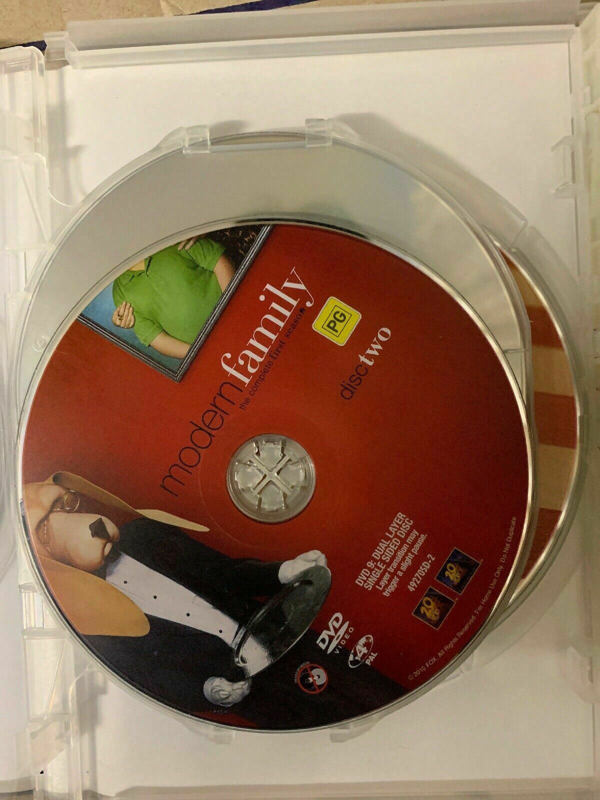 Modern Family : Season 1  (DVD, 2010, 4-Disc Set)