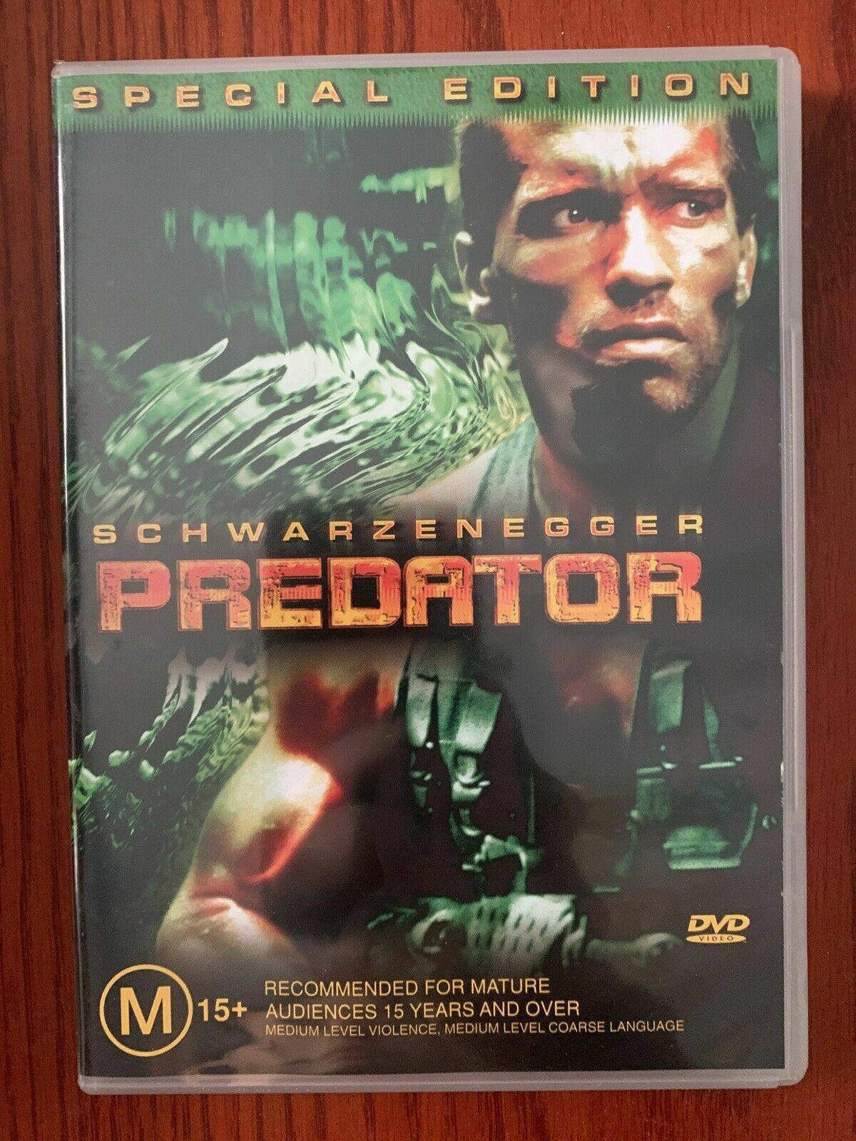 Arnold Schwarzenegger Collection (DVD, 3-Disc Set) Conan, Predator, Commando