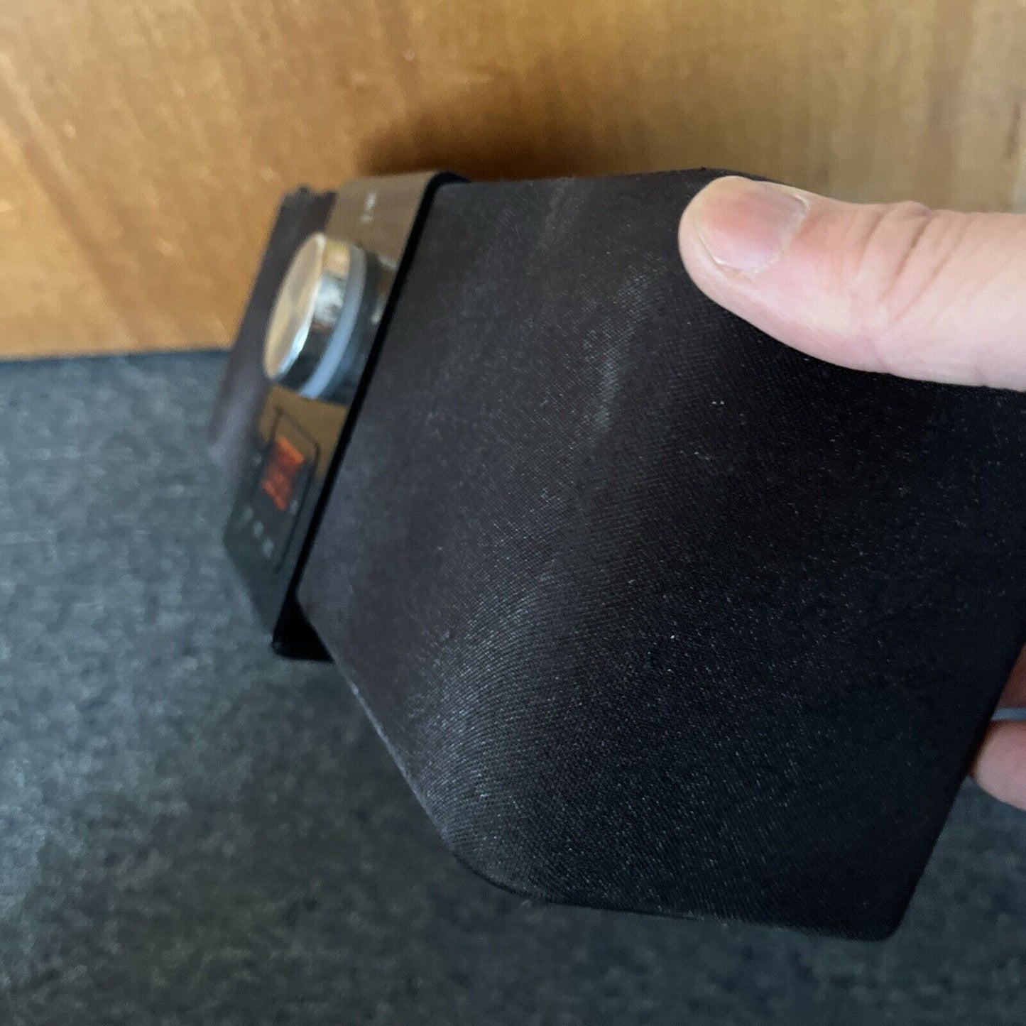 Logitech Pure-Fi Express S-00067 Alarm Clock iPod 30-Pin Dock