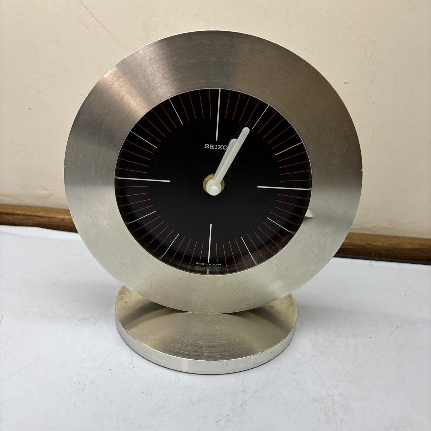 Seiko Table Clock Silver *Not Working* XD-138