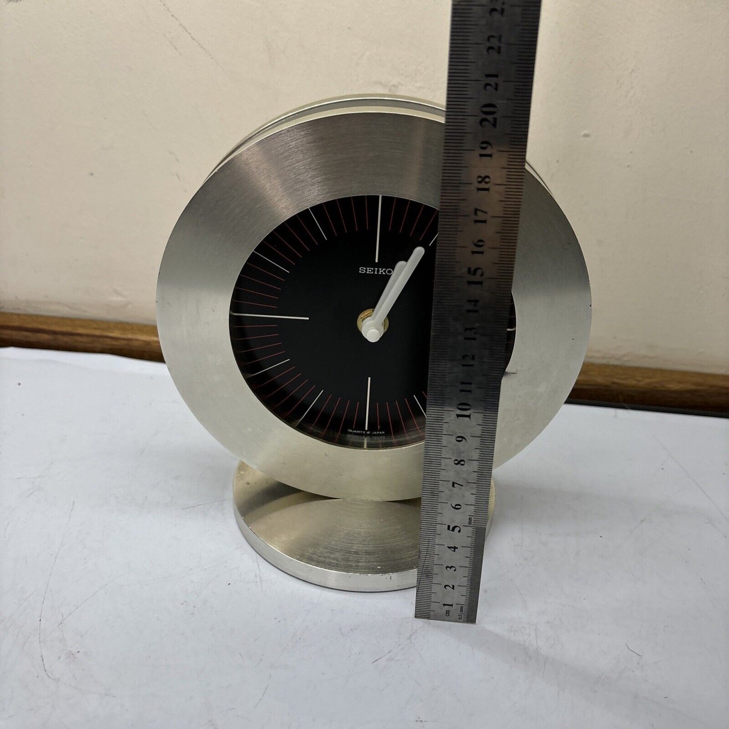 Seiko Table Clock Silver *Not Working* XD-138