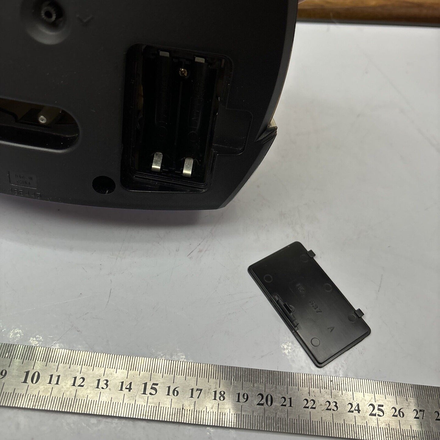 Citizen Quartz Alarm Table Clock 4SE443 *Clock Not Working But Swan Moves*