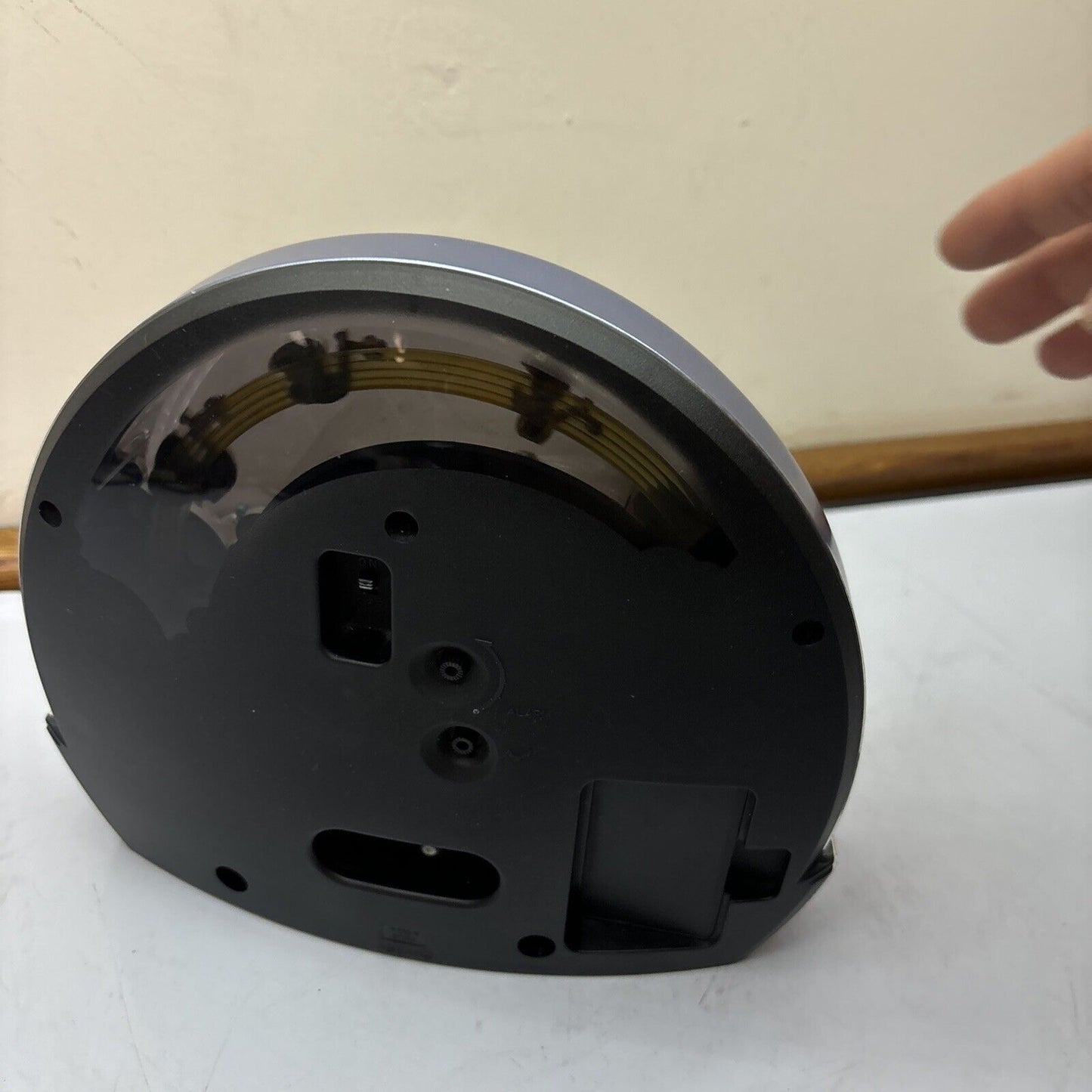 Citizen Quartz Alarm Table Clock 4SE443 *Clock Not Working But Swan Moves*