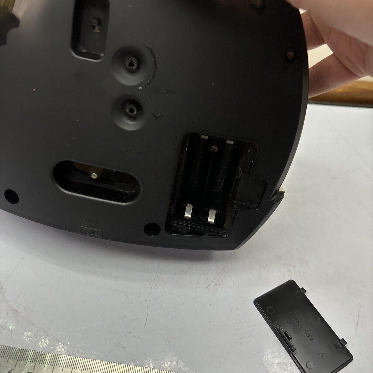 Citizen Quartz Alarm Table Clock 4SE443 *Clock Not Working But Swan Moves*