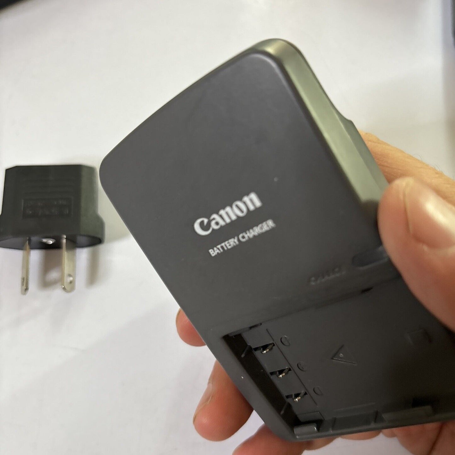 Genuine Canon CB-2LW Charger NB-2LH Battery G7 G9 S50 S70 S80 EOS XT XTI Camera