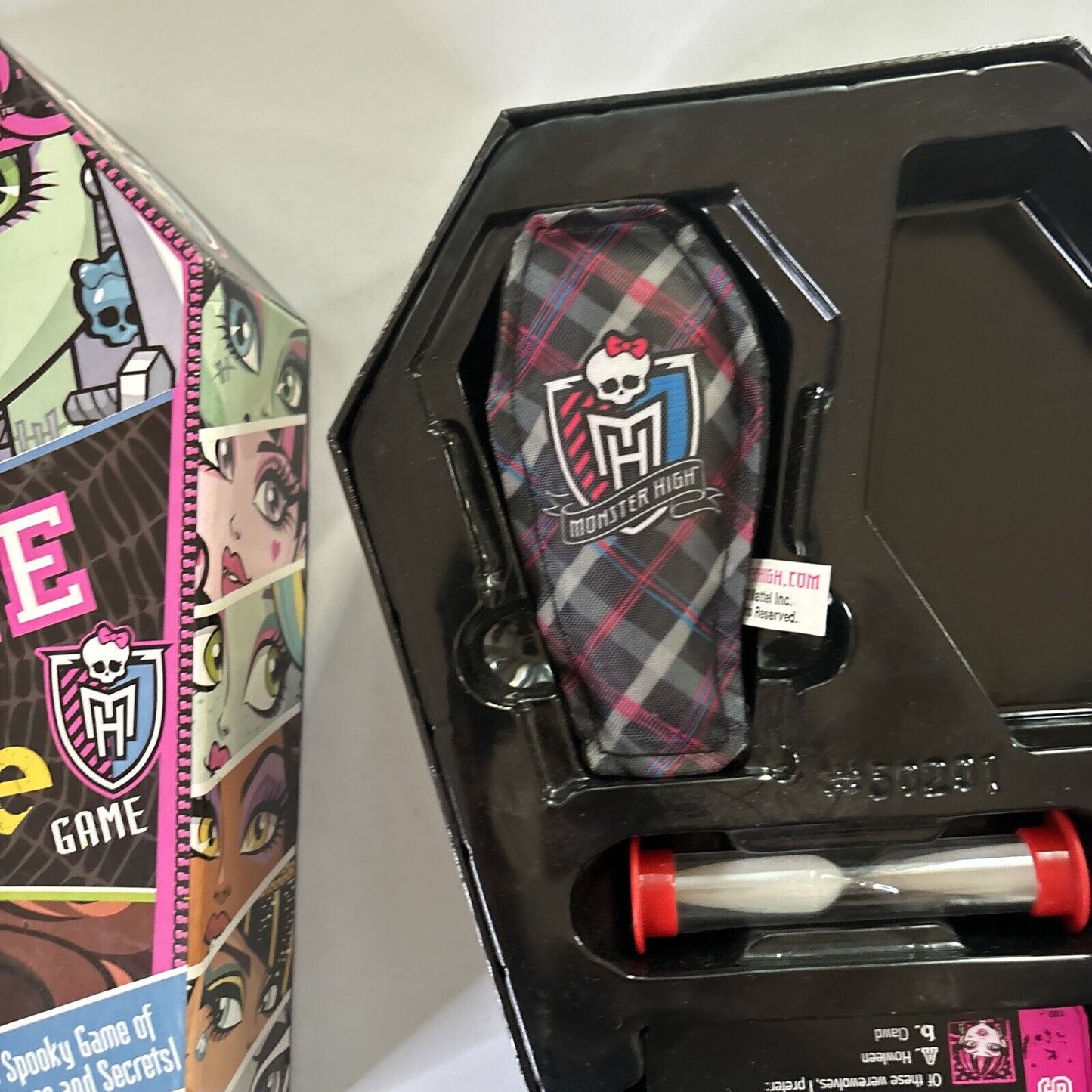 Monster High Share or Scare The Spooky Game of Dares & Secrets *No Instructions*