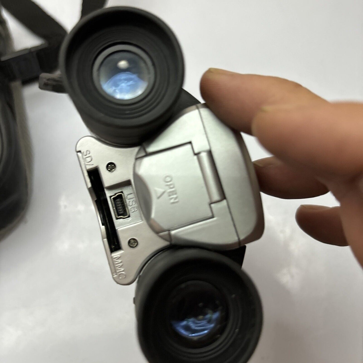 Bushmaster BinoCam BC2000P Binocular & Camera