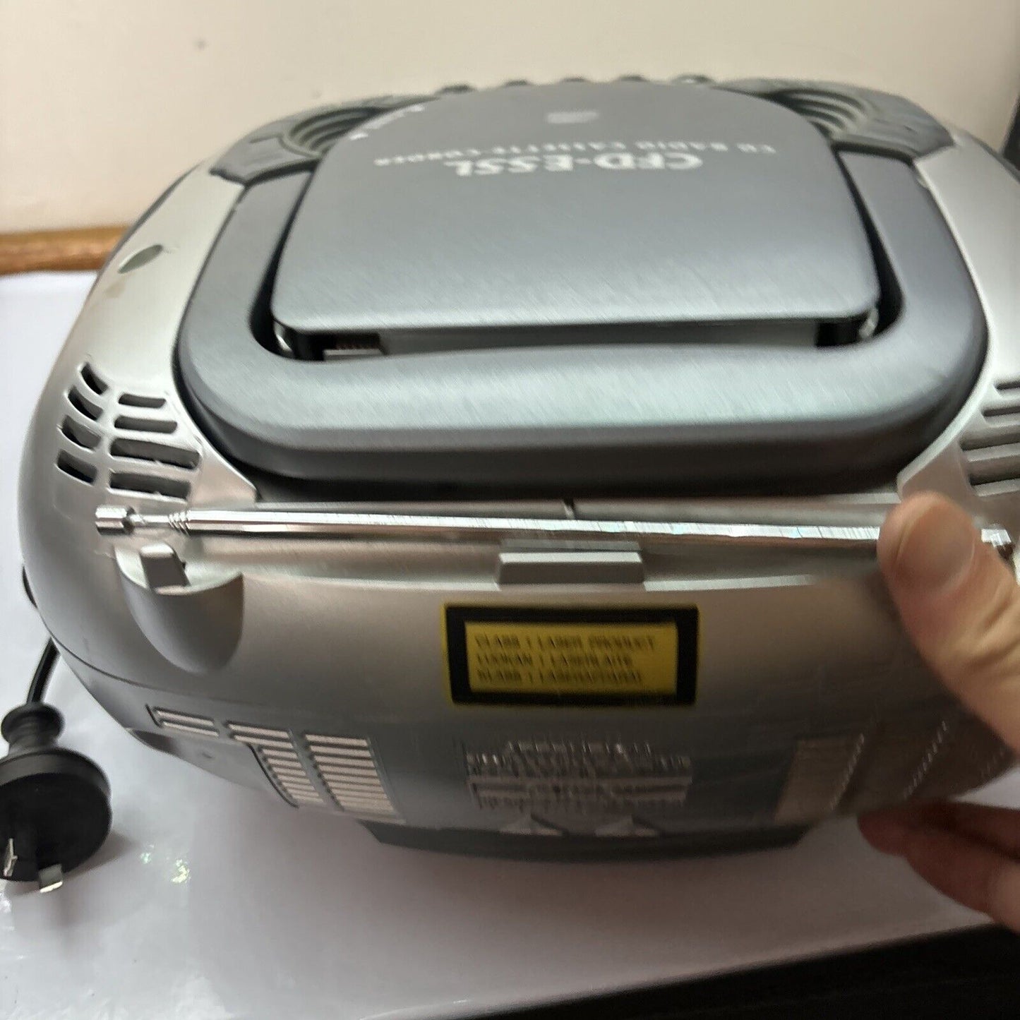 Sony CD Radio Cassette-Corder CFD-E55L  *Tape Works But Has Static Sound*