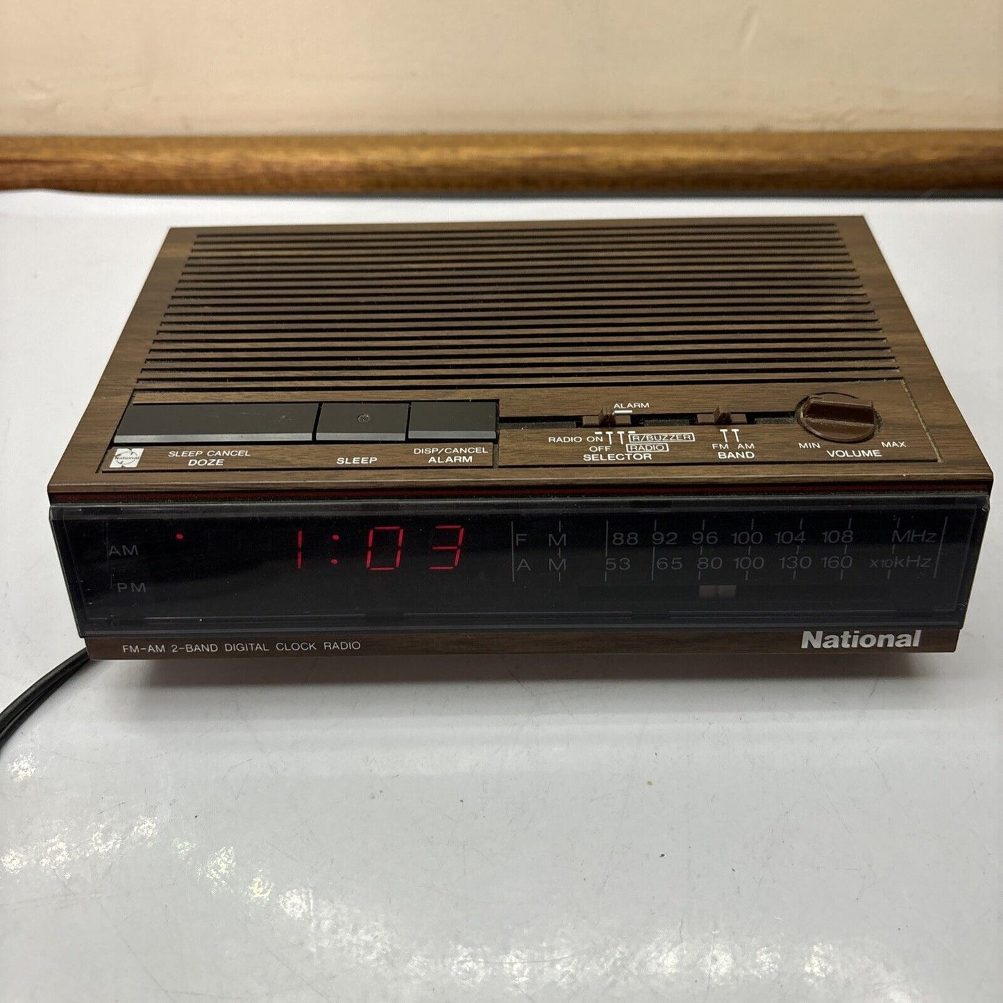 Vintage National RC-6060 Alarm Digital Clock AM/FM Radio