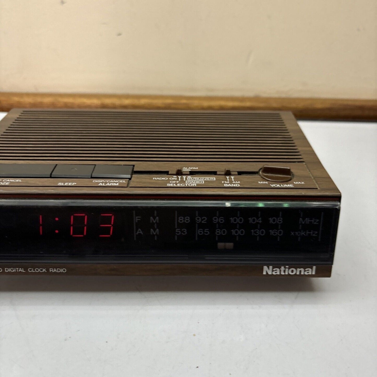 Vintage National RC-6060 Alarm Digital Clock AM/FM Radio