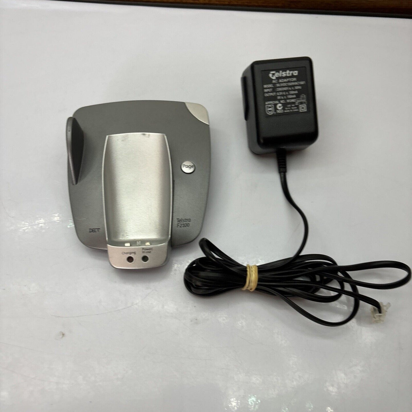 Telstra F2100 Charging Base