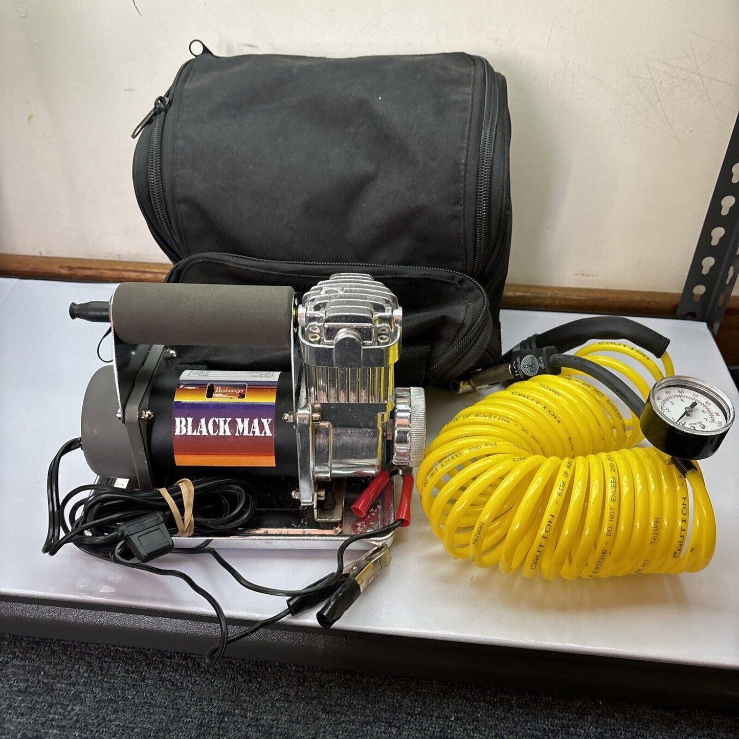 Bushranger Black Max 55X12 Air Compressor *Not Tested - For Parts*