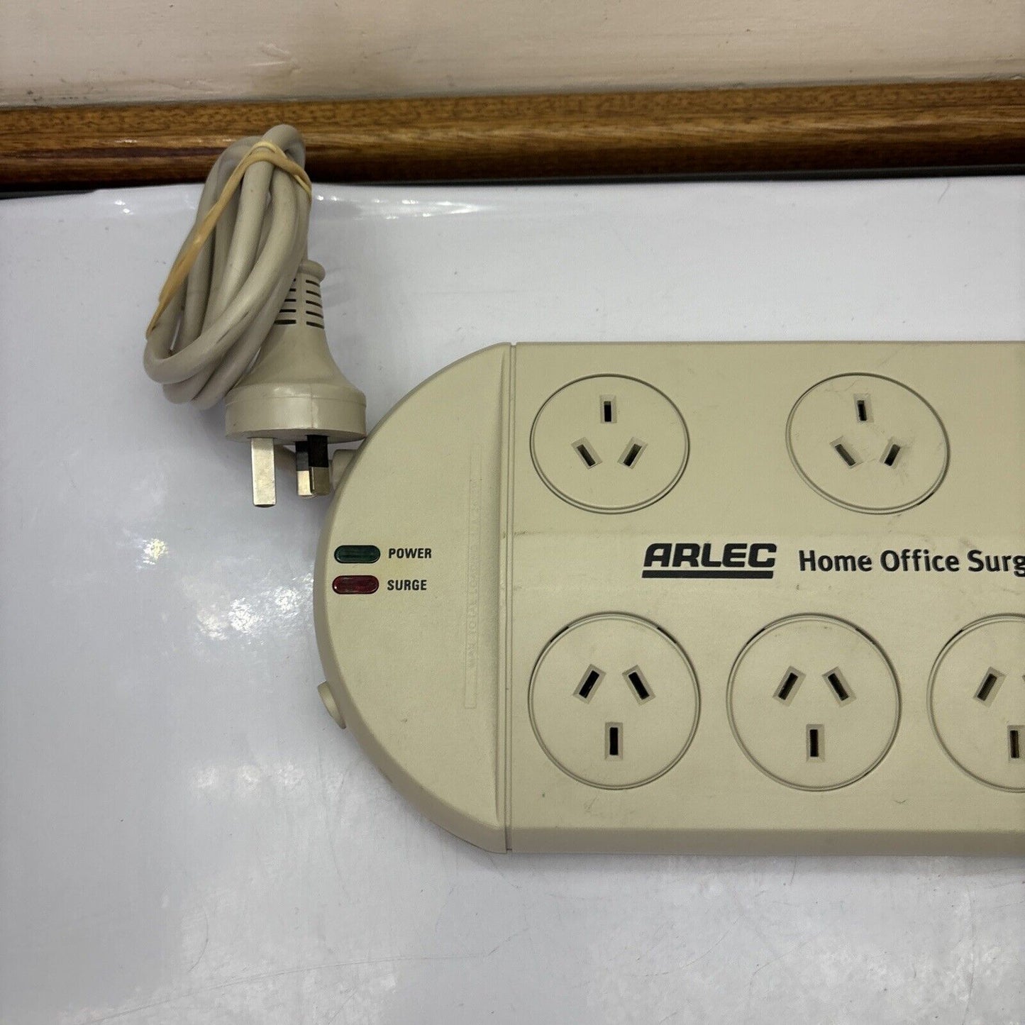 Arlec Home Office Surge Protection PB72 - 7 Outlet