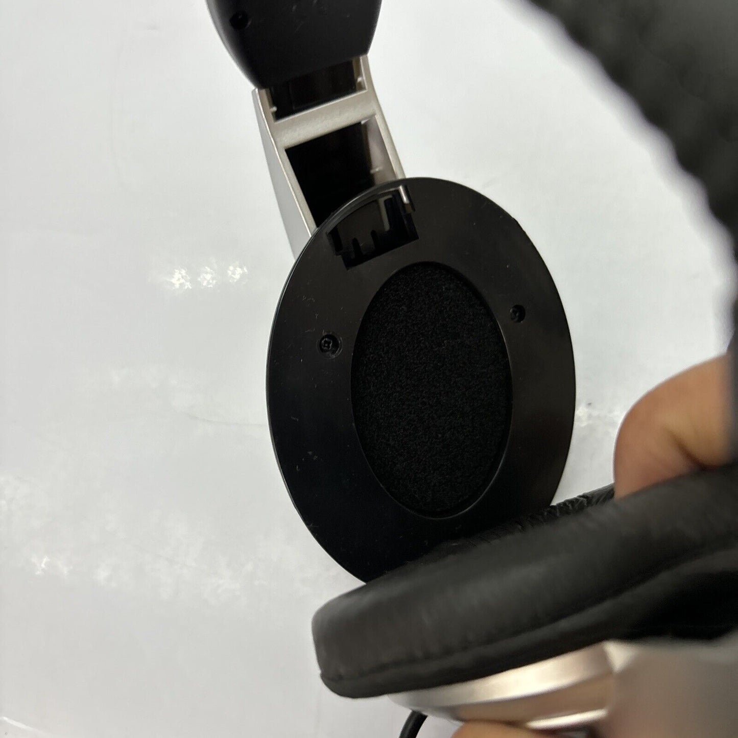 Behringer HPM1000 Headphones 3.5mm Jack *Missing One Ear Cushion*