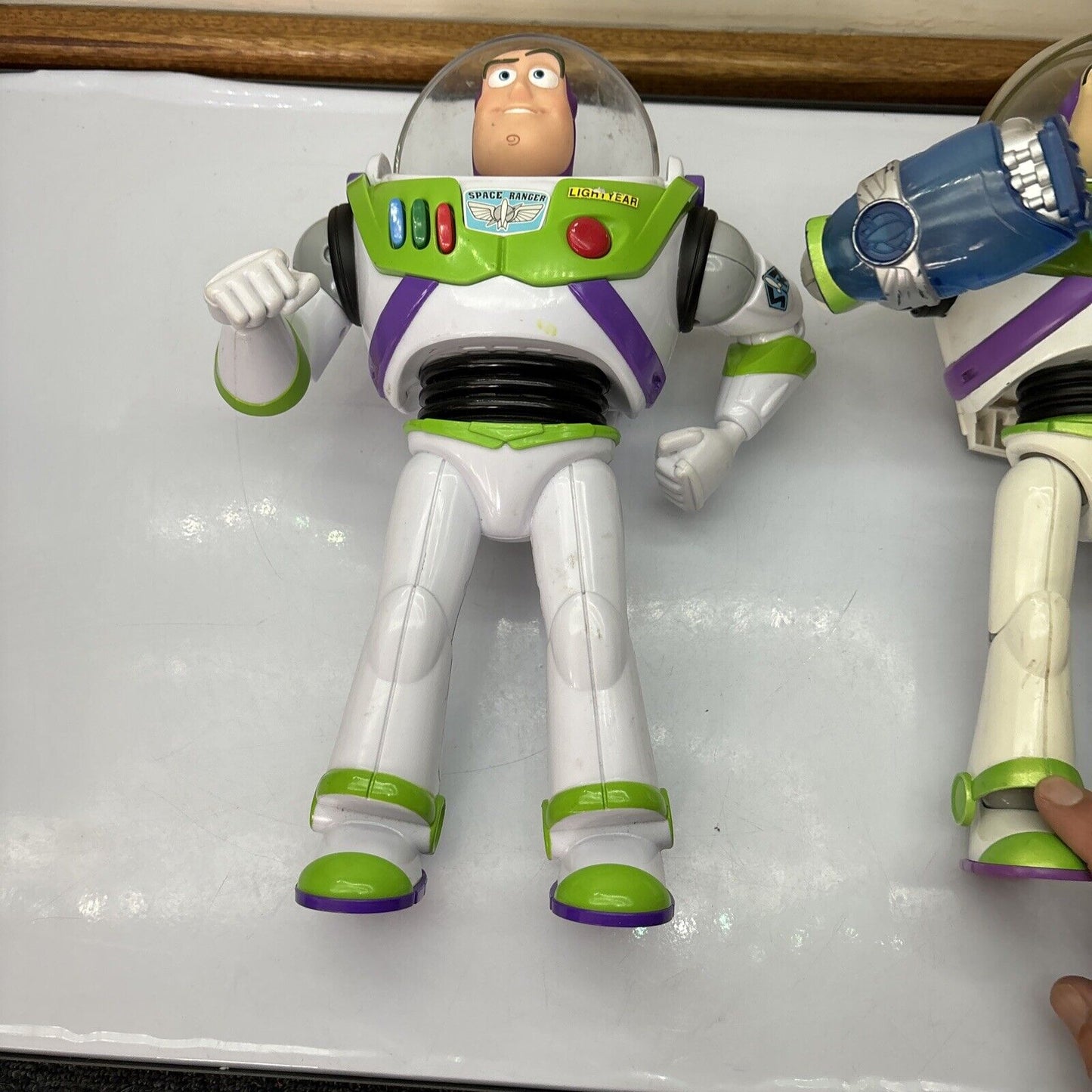 2x Buzz Lightyear 12" Action Figure Disney Power Punch 640697 & 2012 Y1217