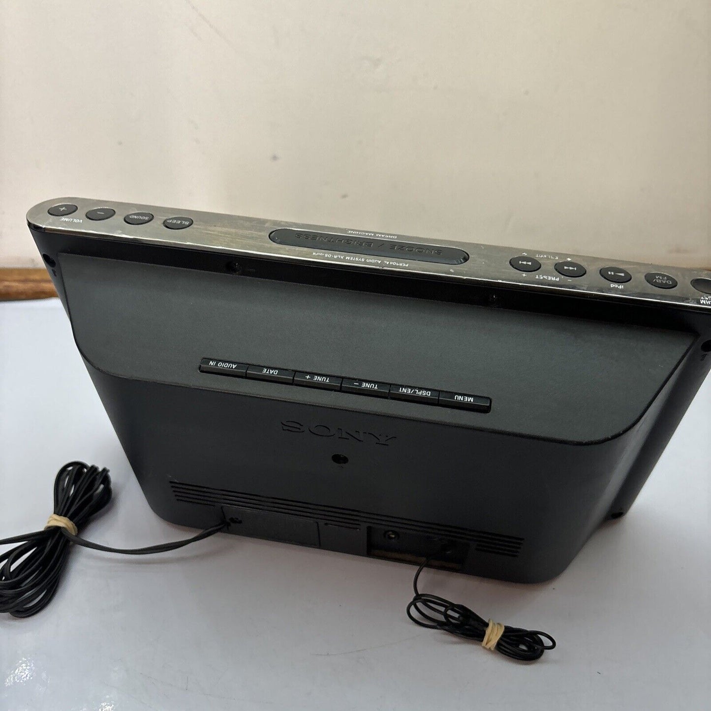 Sony Dream Machine XDR-DS16iPN DAB+ FM Radio Audio System *iPod Port Not Working