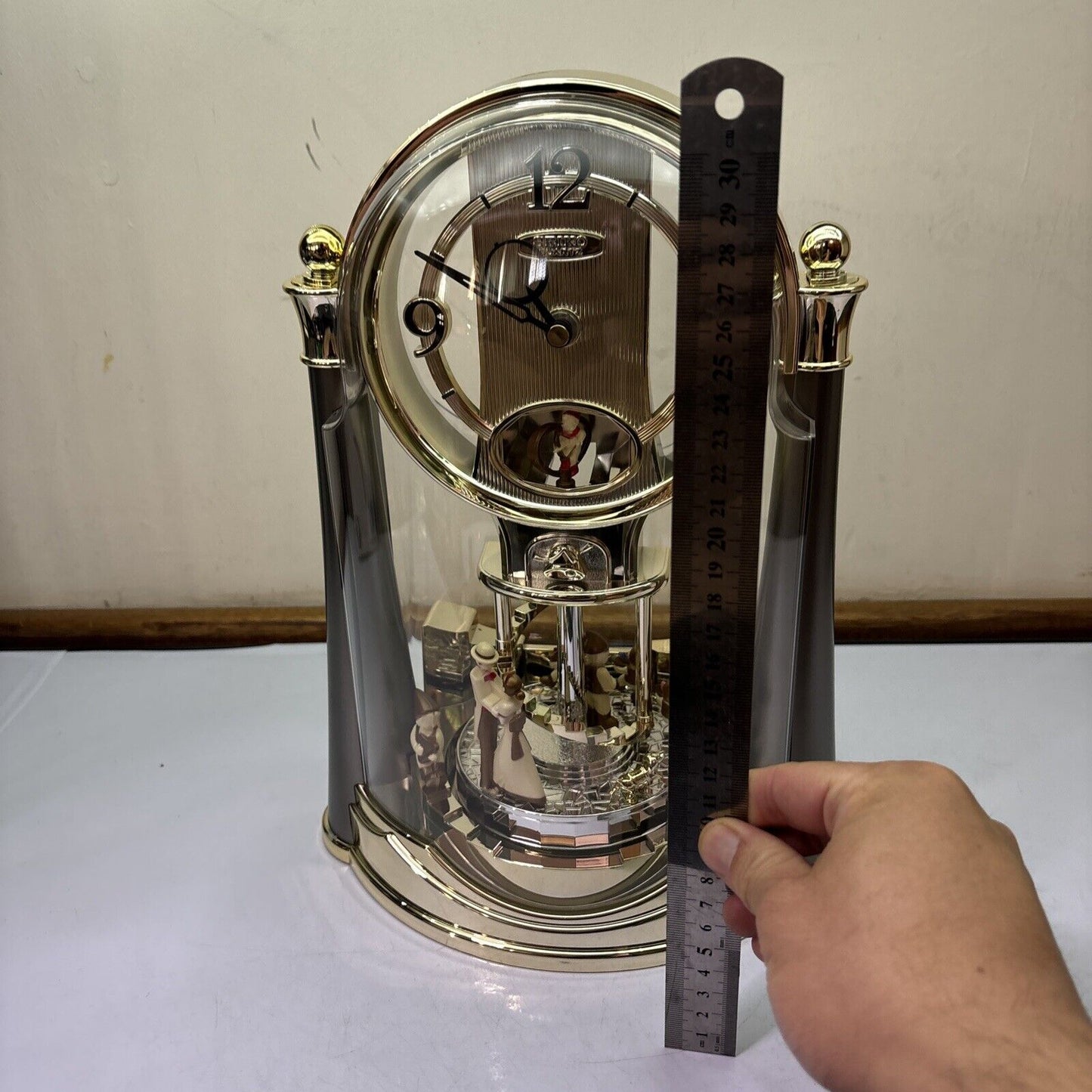 Seiko Desk Quartz Clock With Lovers And Dwarves BY620