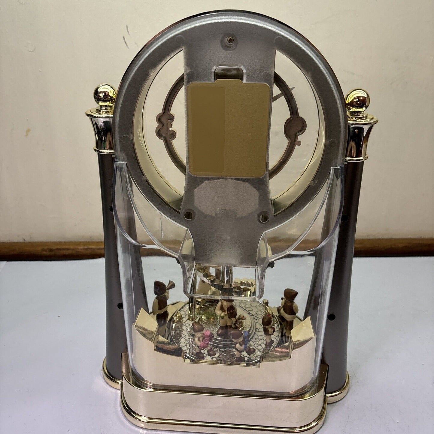 Seiko Desk Quartz Clock With Lovers And Dwarves BY620