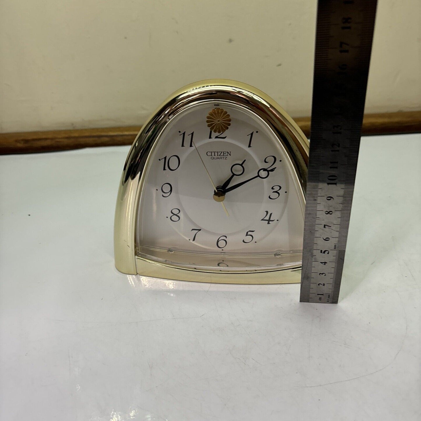 Citizen Table Quartz Clock 4rg581-0 A0184n