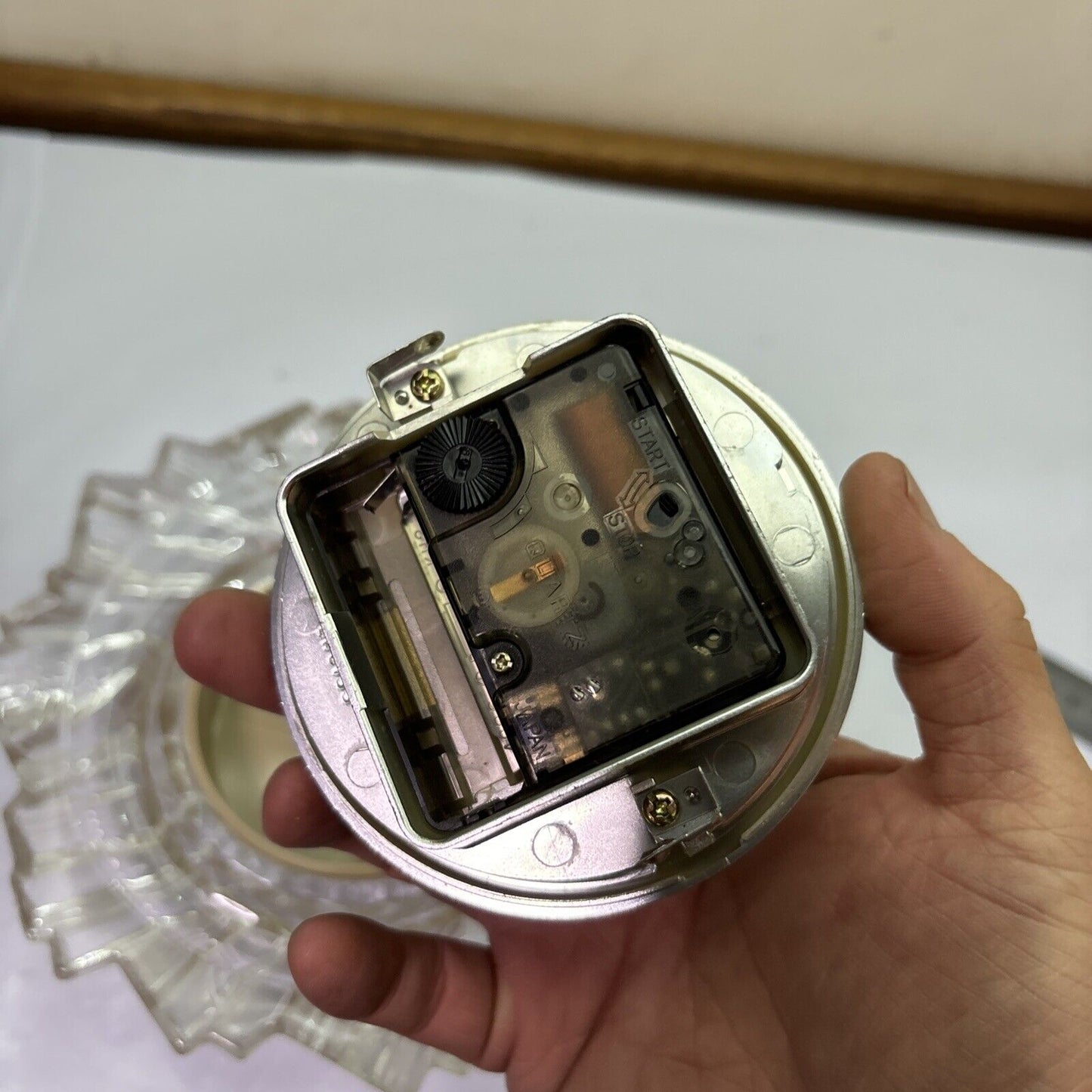 Citizen Glass Desk Quartz Clock 4RG733 No25L