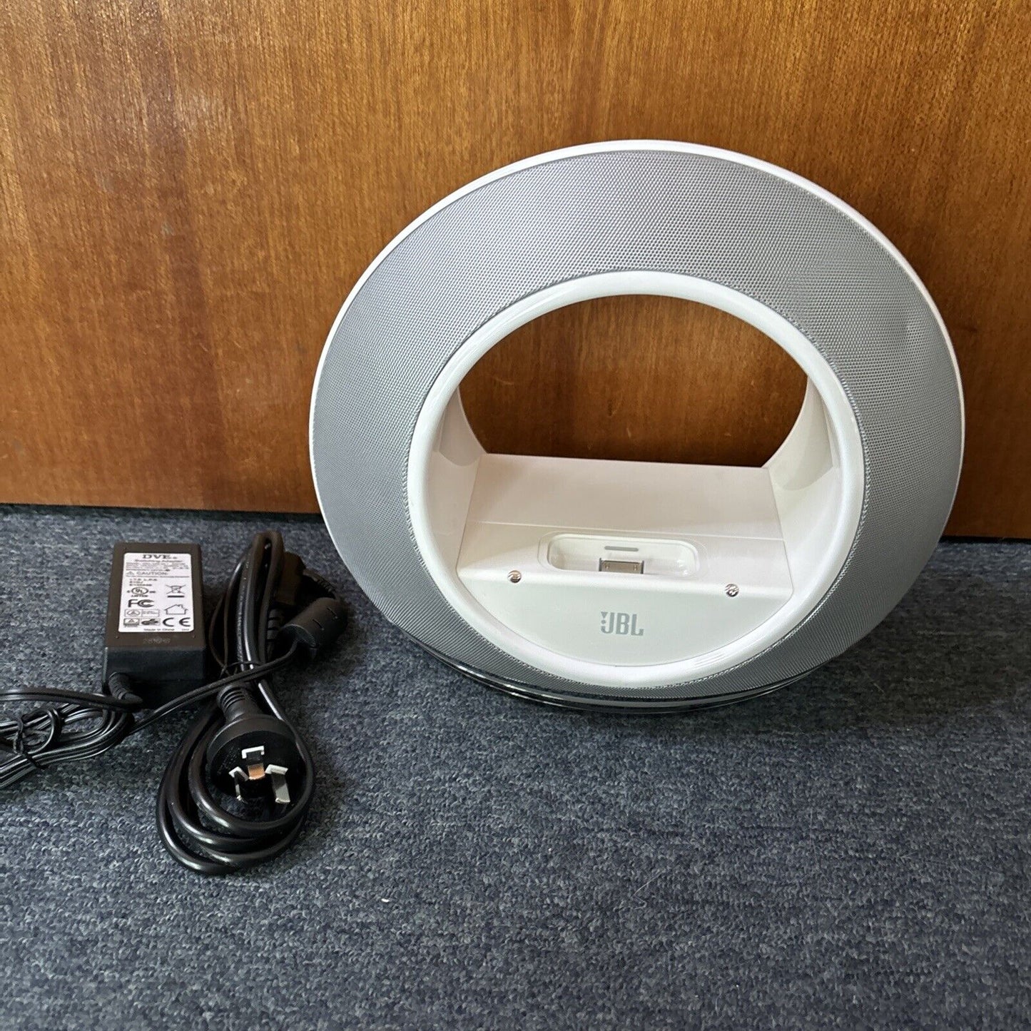 JBL Radial High-Performance Loudspeaker Dock for iPod 30-Pin Dock 700-0050