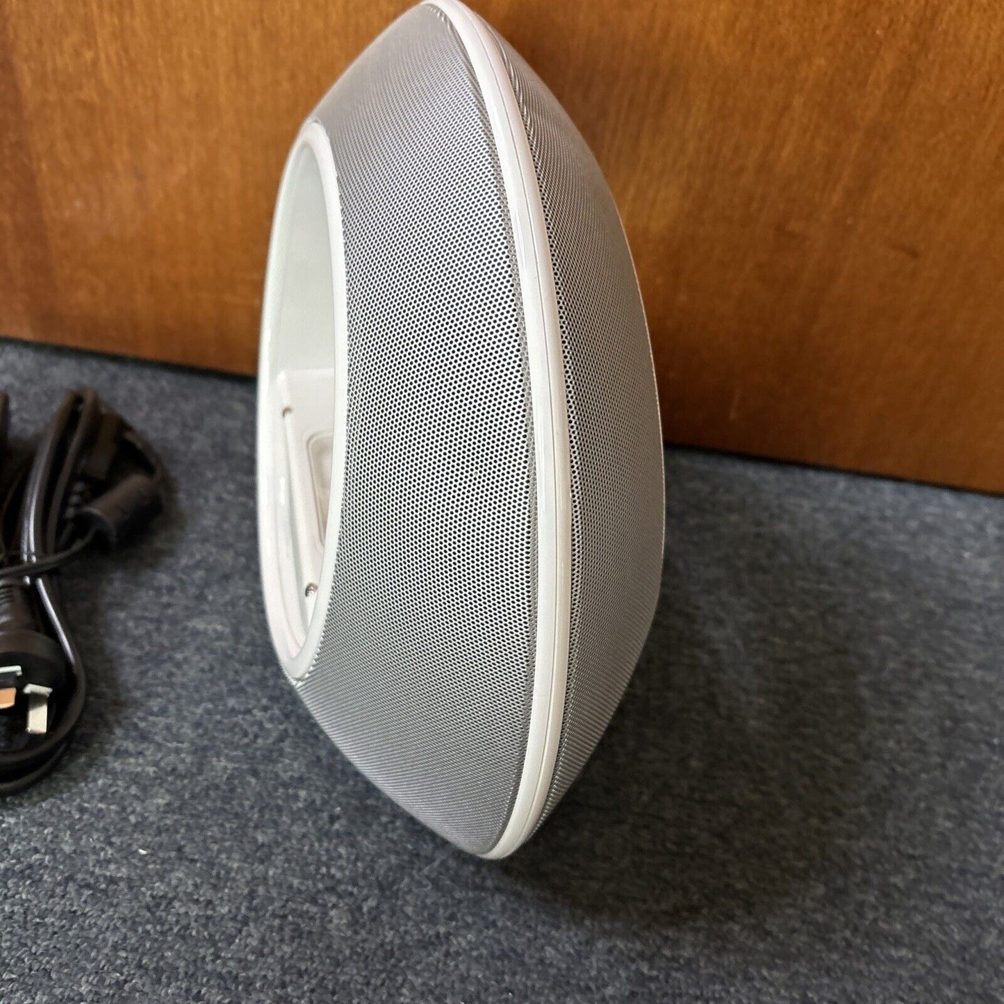 JBL Radial High-Performance Loudspeaker Dock for iPod 30-Pin Dock 700-0050