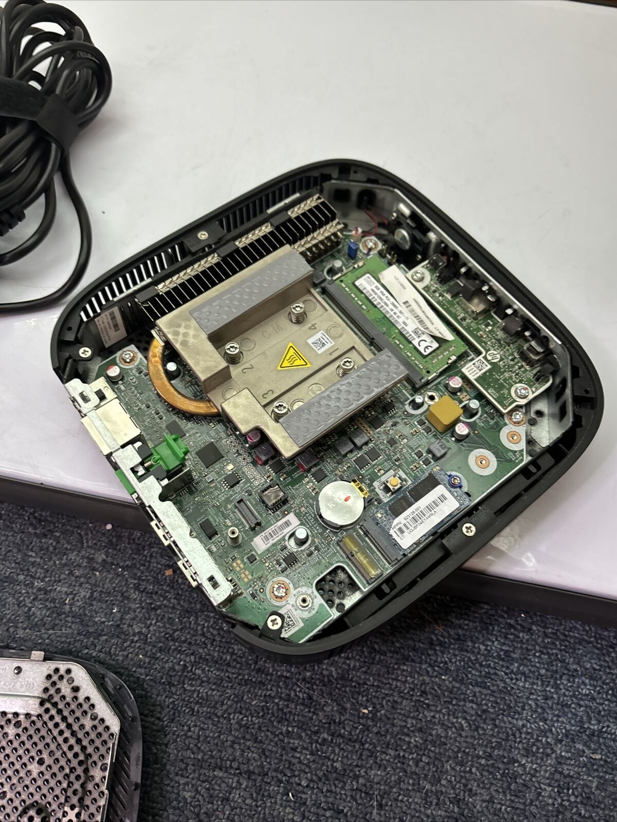 HP Thin Client T530 AMD GX-215JJ 8gb of Ram No Wifi