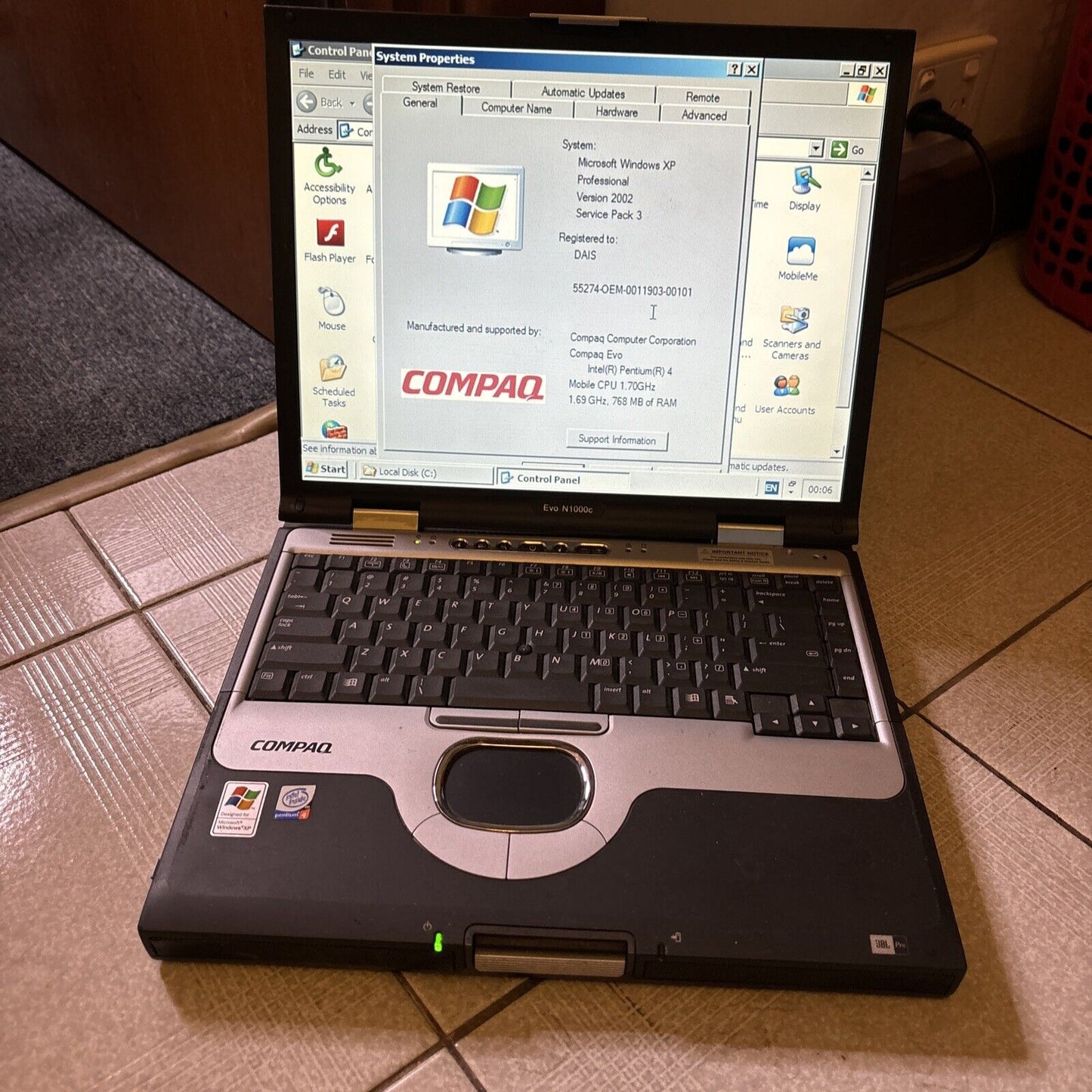 Compaq Evo N1000C 30gb HDD 768mb RAM 3.5" Floppy CD Drive *For Parts Or Repair*