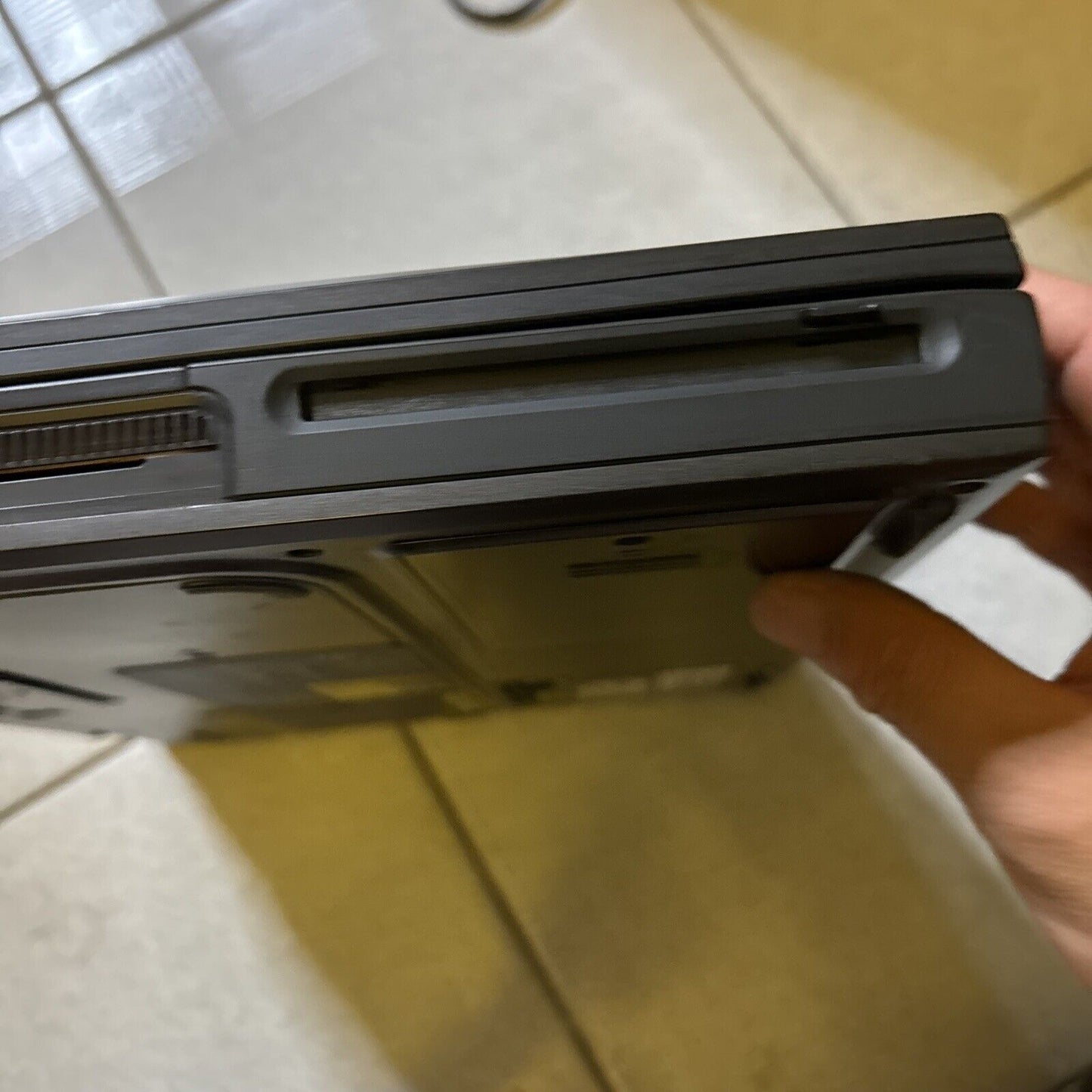 Compaq Evo N1000C 30gb HDD 768mb RAM 3.5" Floppy CD Drive *For Parts Or Repair*