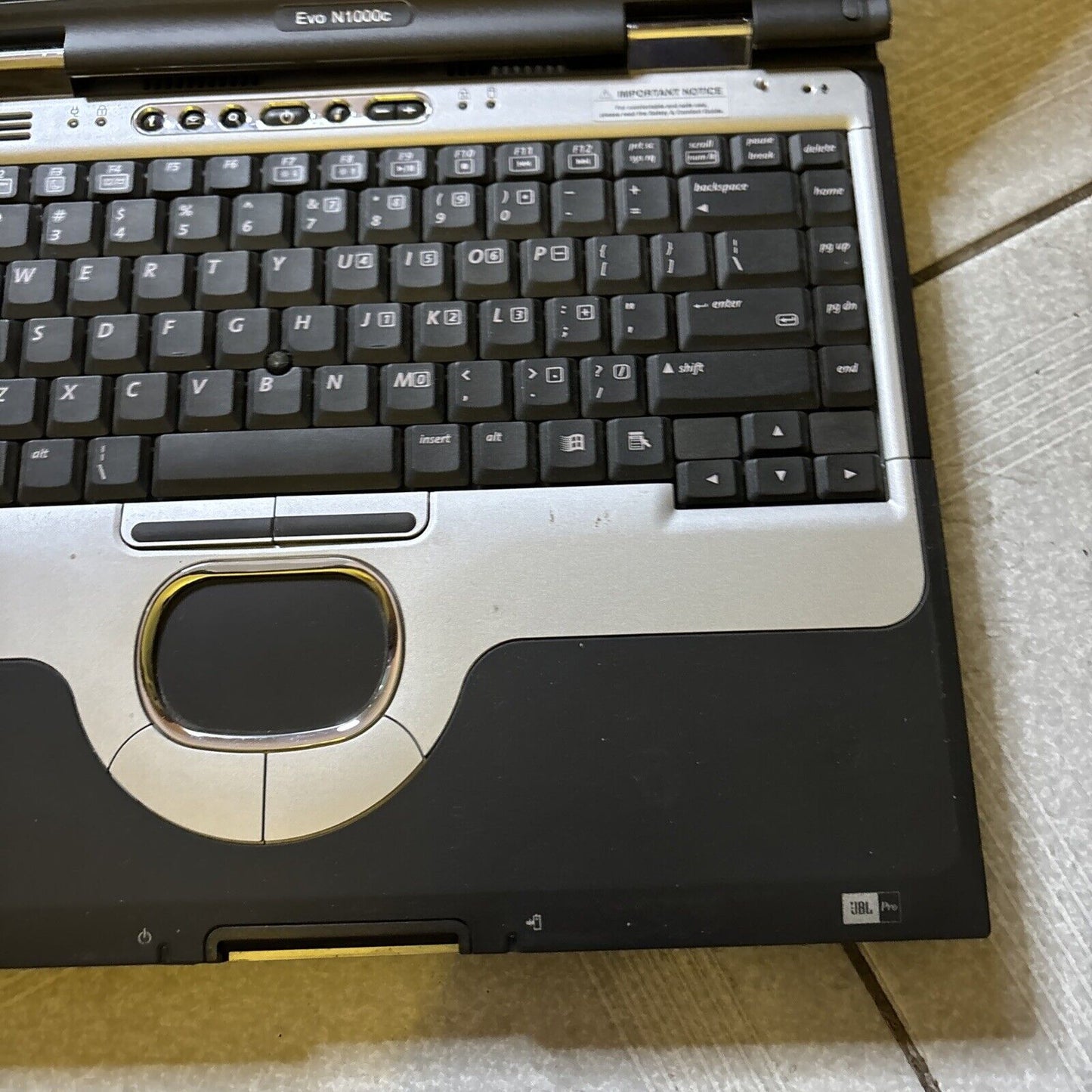 Compaq Evo N1000C 30gb HDD 768mb RAM 3.5" Floppy CD Drive *For Parts Or Repair*