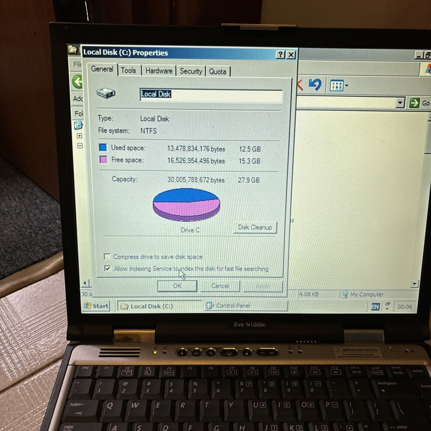 Compaq Evo N1000C 30gb HDD 768mb RAM 3.5" Floppy CD Drive *For Parts Or Repair*