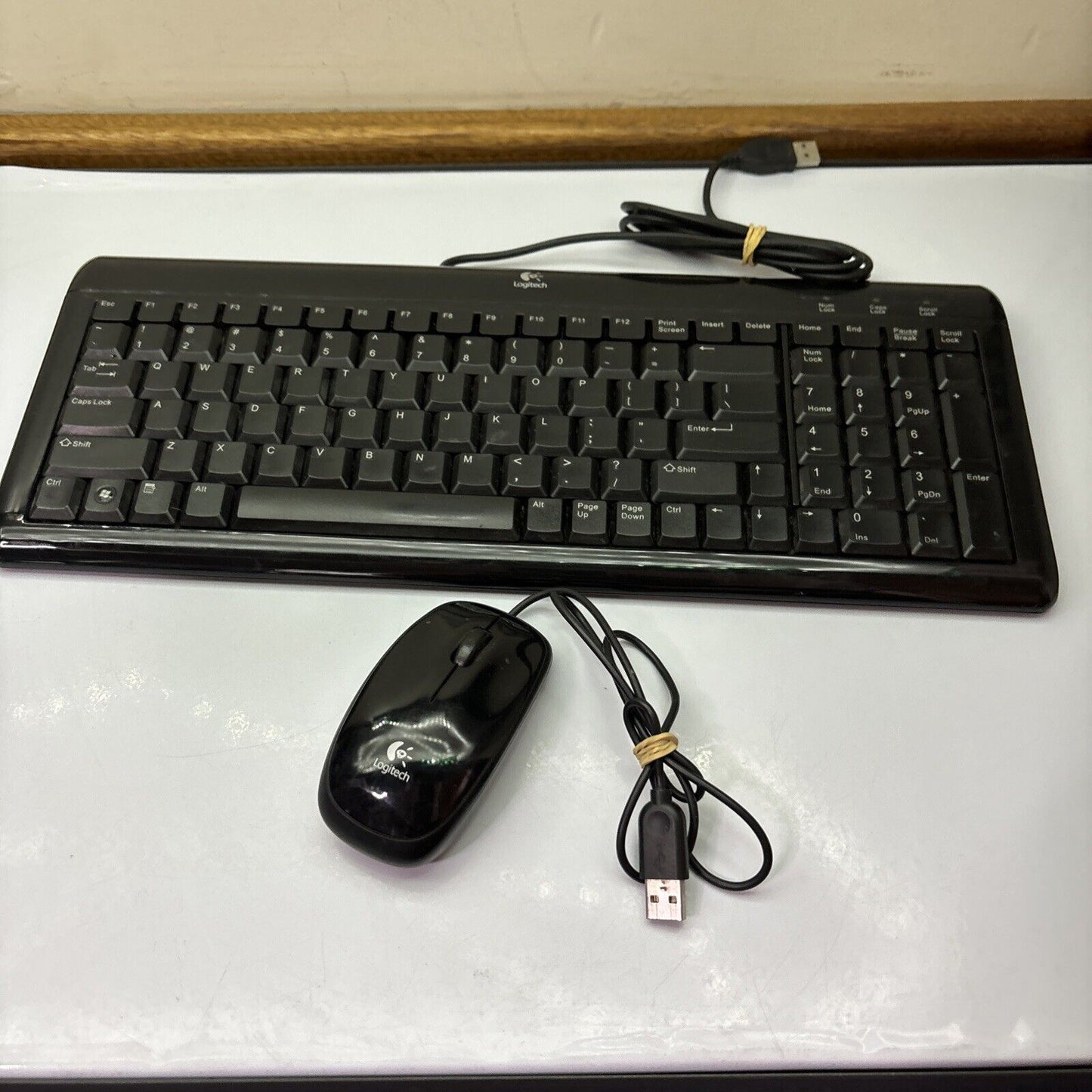 Logitech Ultra Flat Keyboard USB & Logitech USB Mouse Y-BP62A M-U0005