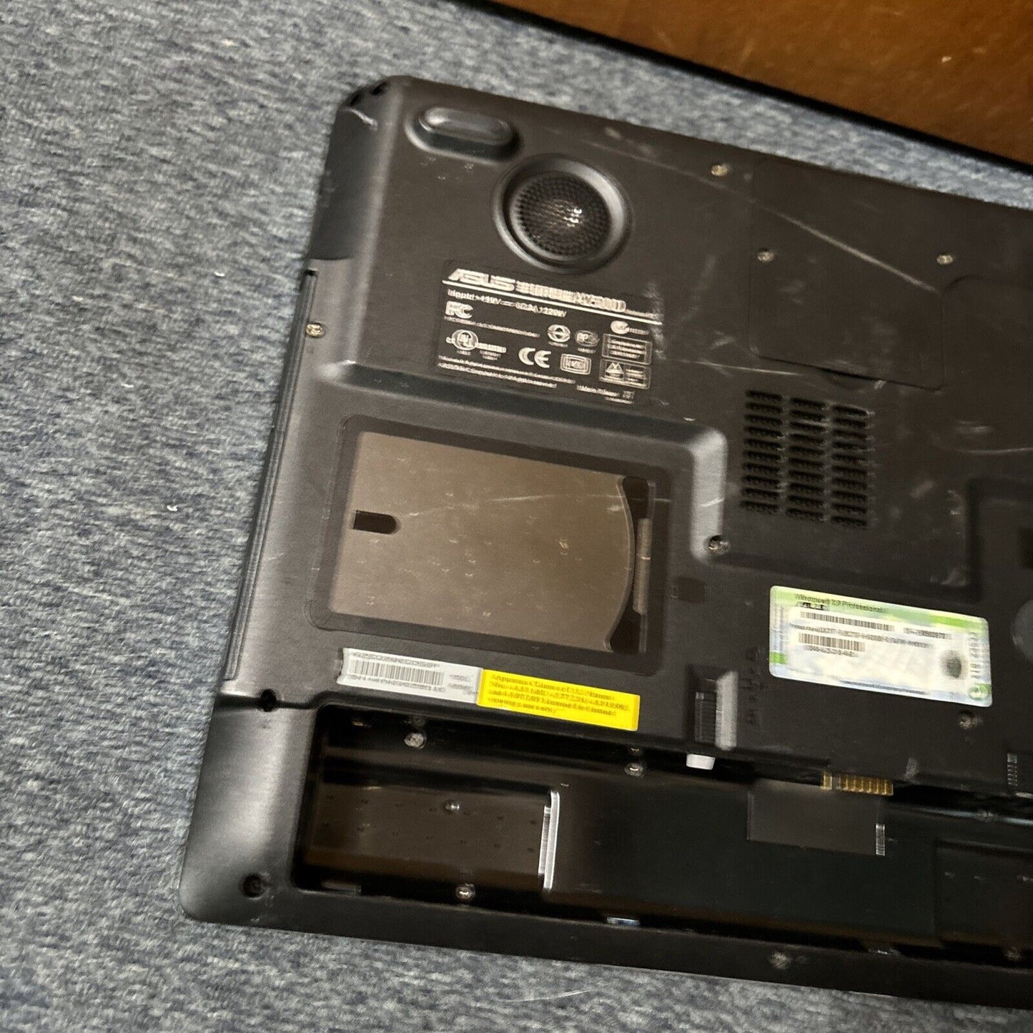 Asus A2500D 512mb RAM 60gb HDD Laptop DVD Drive *Requires Battery Replacement*