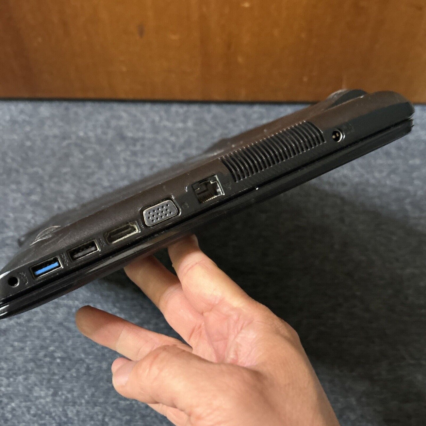 ASUS x451C Laptop Intel 2117U 4gb RAM 400gb HDD DVD *Needs Battery Replacement*