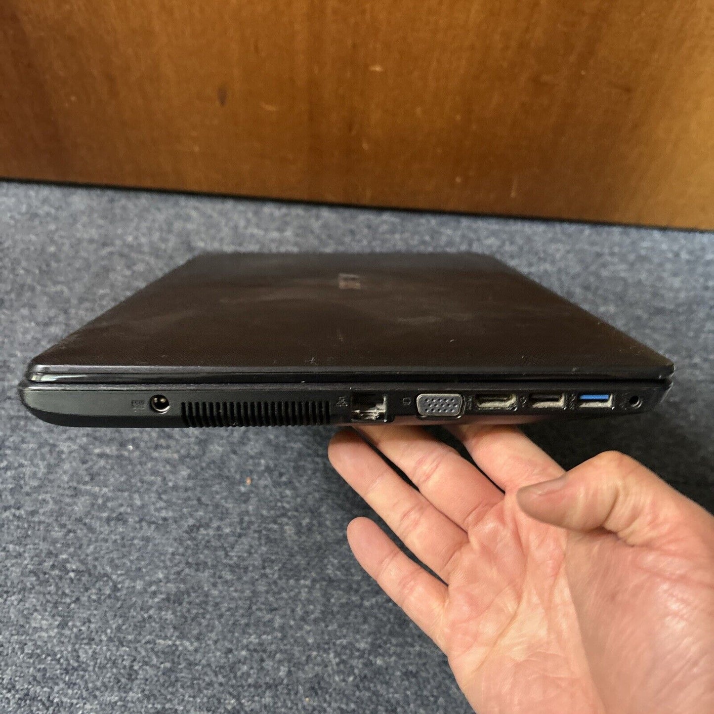 ASUS x451C Laptop Intel 2117U 4gb RAM 400gb HDD DVD *Needs Battery Replacement*