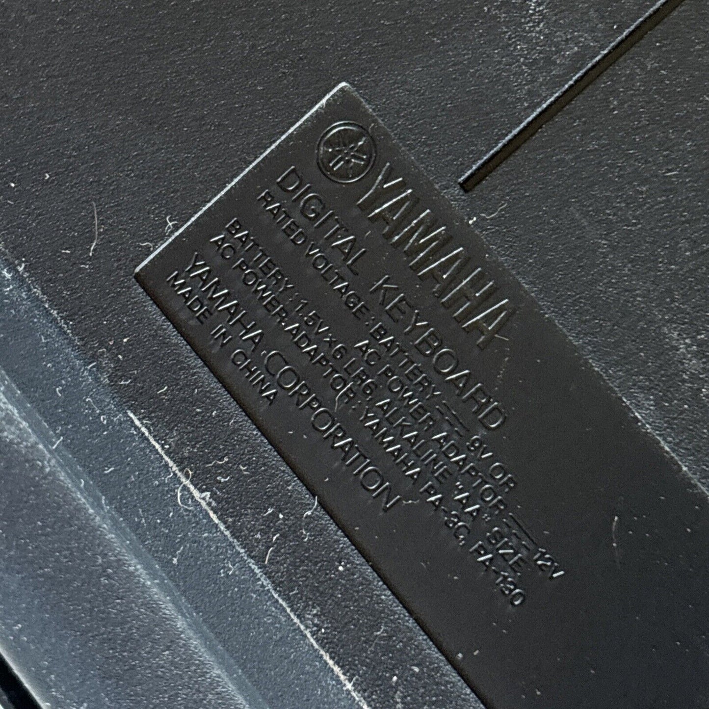 Yamaha PSR-E233 Electronic Keyboard 61-Keys with Adapter