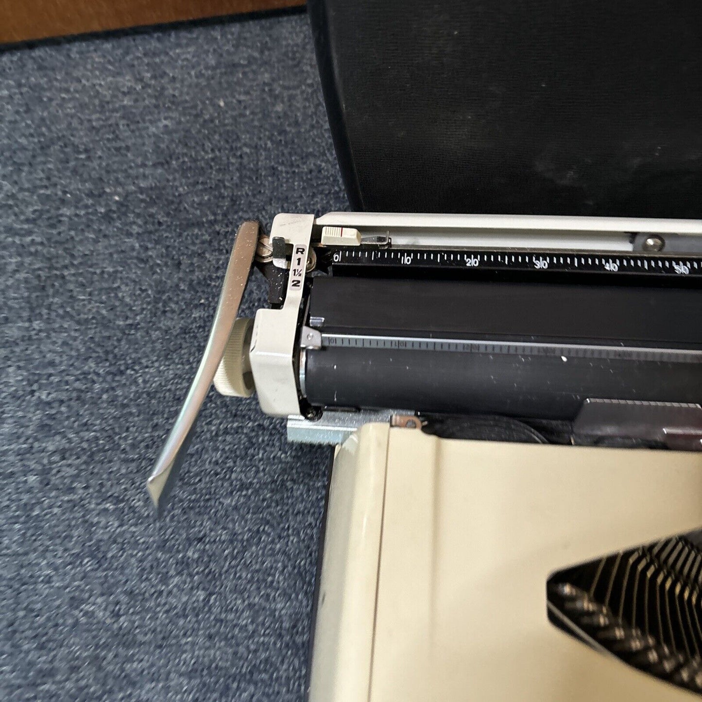 Brother Lemair Deluxe 800 Portable Manual Typewriter with Case