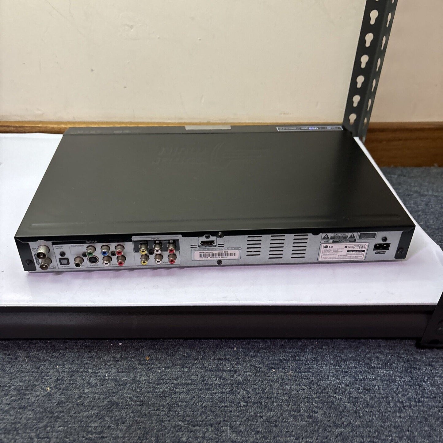 LG DVB-T HDD DVD Recorder Player TV Tuner RH397D 160GB HDD Region 4