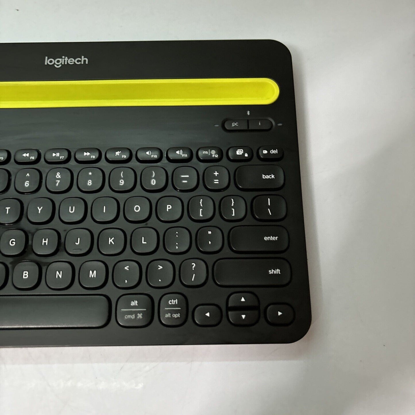 Logitech K480 Bluetooth Portable Keyboard Multi-Device *Missing Battery Lid*