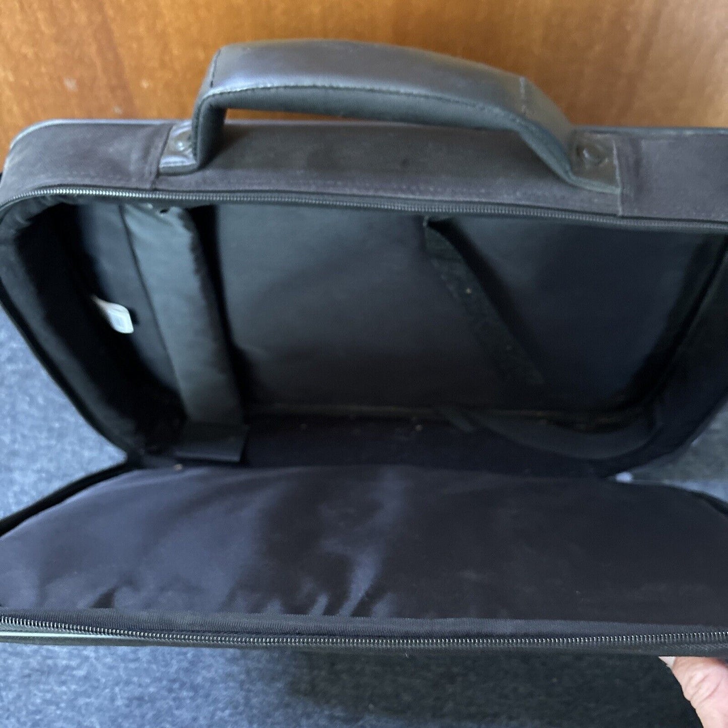 Case Logic Laptop Notebook Carrying Bag 43cm X 31cm