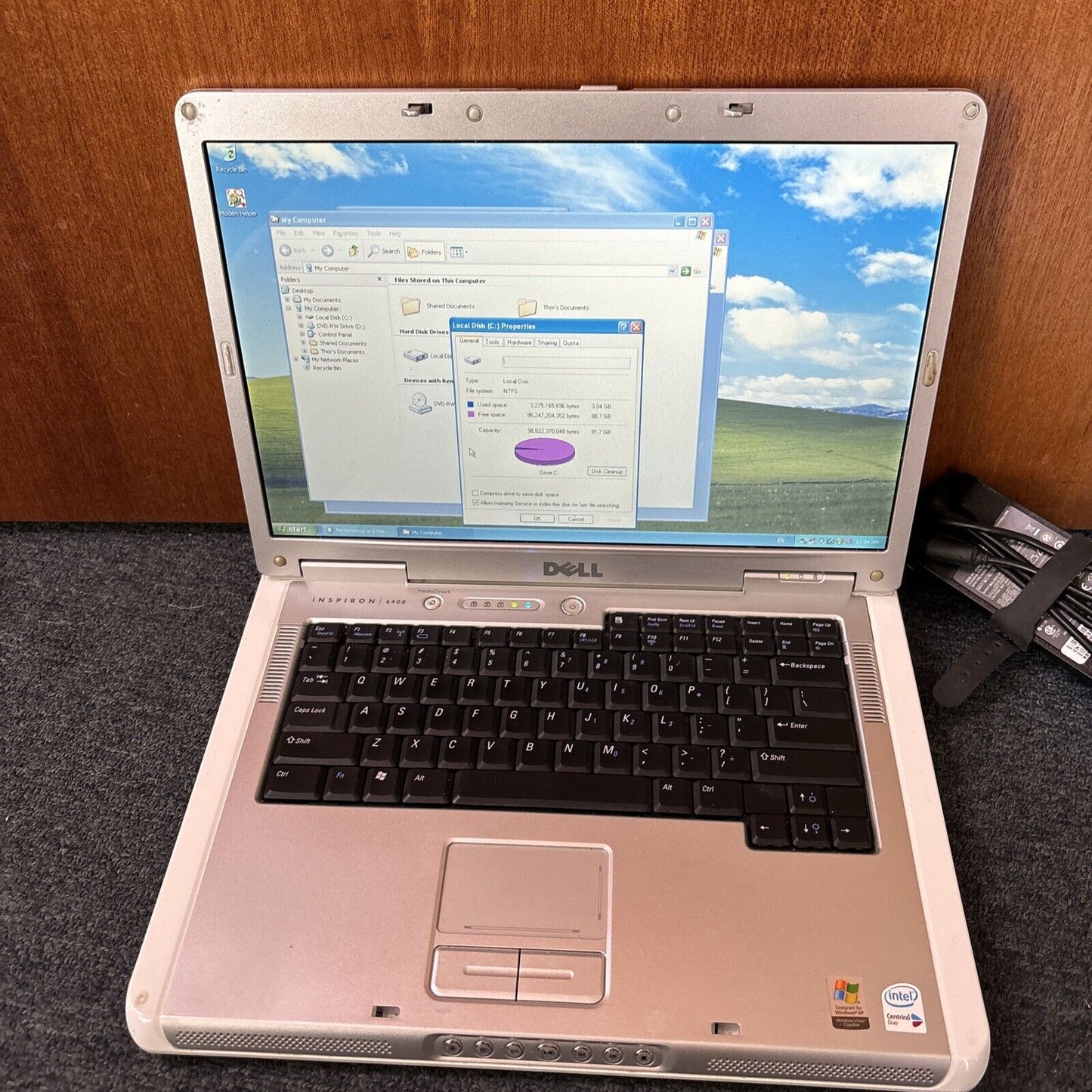Dell Inspiron 6400 Notebook Intel T2400 1gb RAM 100gb HDD DVD Drive *No Battery*