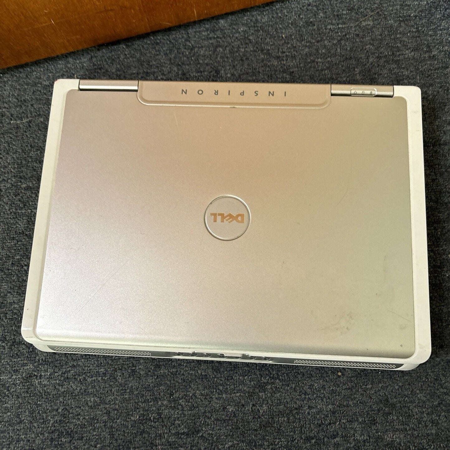 Dell Inspiron 6400 Notebook Intel T2400 1gb RAM 100gb HDD DVD Drive *No Battery*