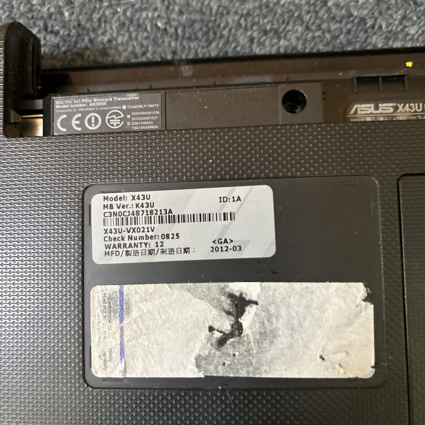 ASUS X43U Notebook AMD E-350 2gb RAM 64GB SSD DVD Drive *No Battery*