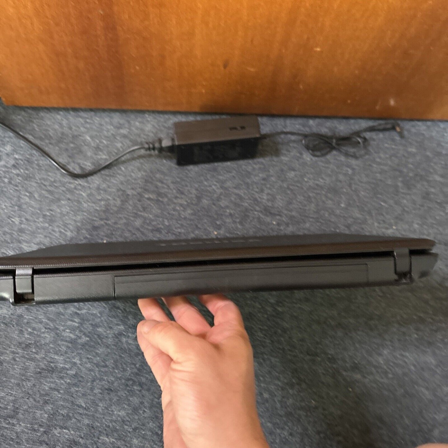 Toshiba Satellite C665 i3-2310M 4gb RAM 300gb HDD DVD *Arrow Keys Not Working